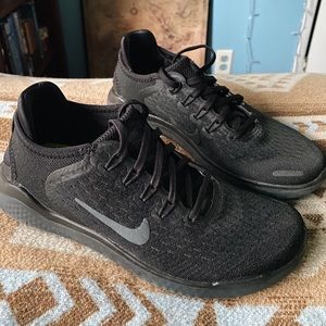 Black nike free run